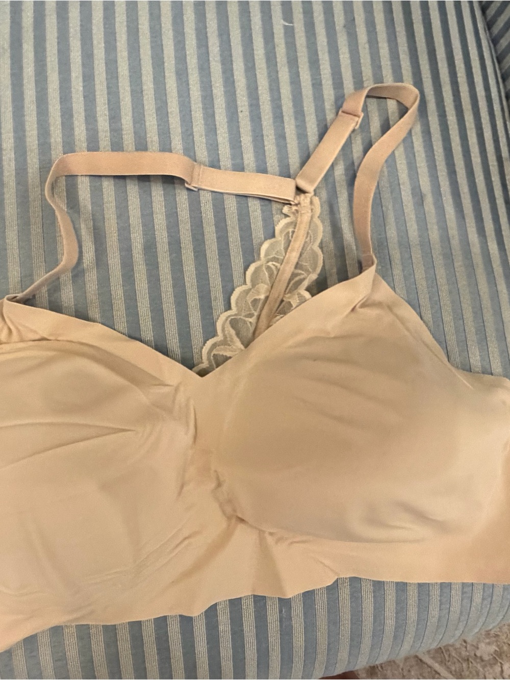 Seamless Nude Lace-Back Wireless Bralette